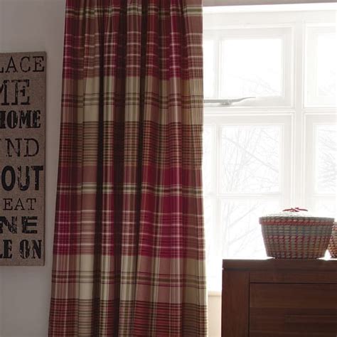 At dunelm, we have a range of thermal curtains and thermal curtain linings to help keep the cold out on those blustery, wintry nights. 6 Top Tips for your Autumn Bedroom - Love Chic Living