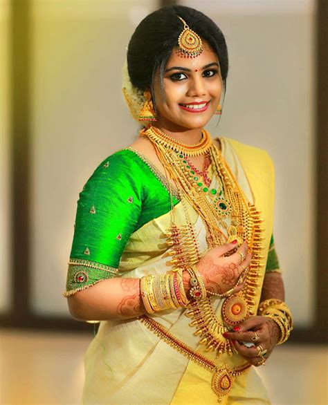 Traditional Kerala Saree Kasavu Sarees Her Lyfe