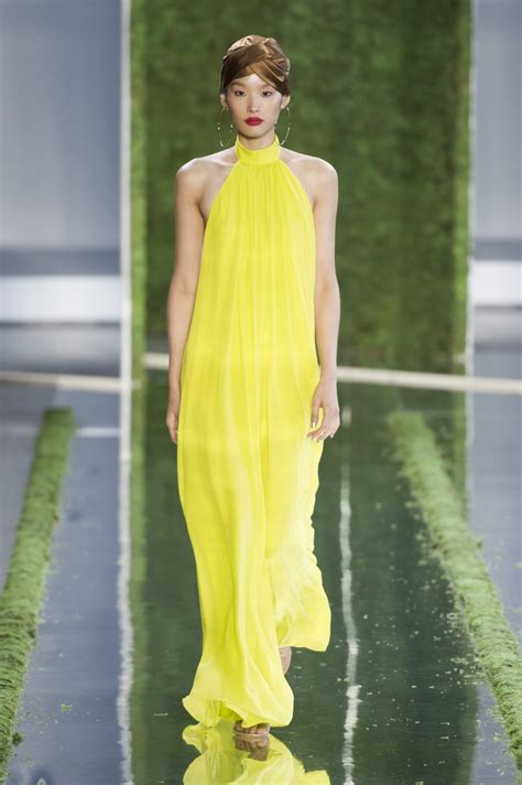 Neon Is The Controversial Trend Brightening Up The Runway Fashion Mojeh