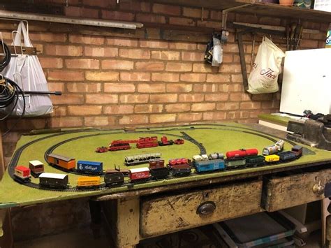 00 Gauge Model Railway Collection Hornby Triang Train Set In Knowle