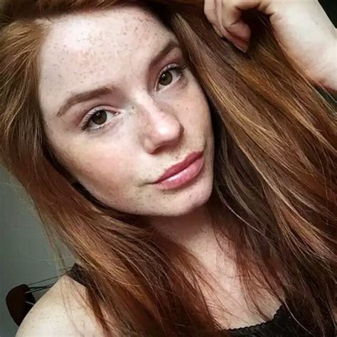 Pin By Love The Red On Luca Hollestelle Redheads Freckles Redhead Beauty Beautiful Redhead