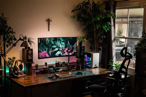 Gaming Computer Desk Setup
