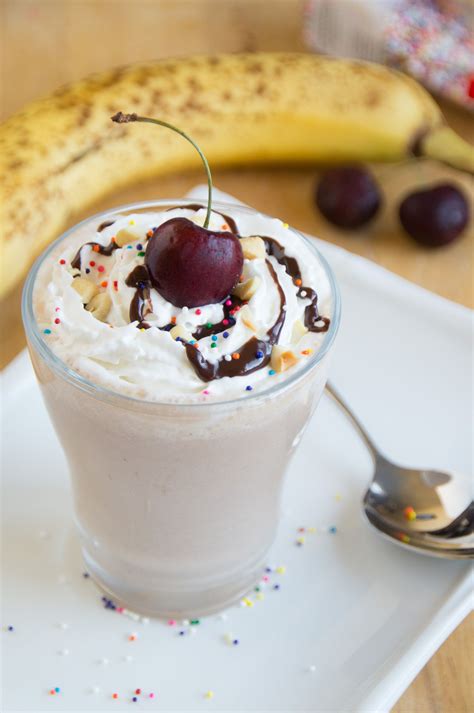 Free shipping for many products! Smoothies : Magic Bullet Blog | Banana split smoothie ...