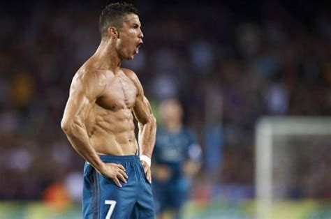 Increíble Cristiano Ronaldo Tiene El Físico De Un Jugador De 20 Años