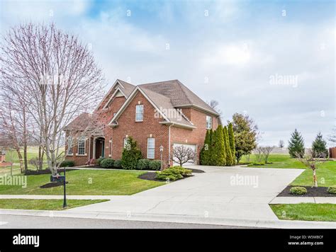 American Suburban Home Hi Res Stock Photography And Images Alamy