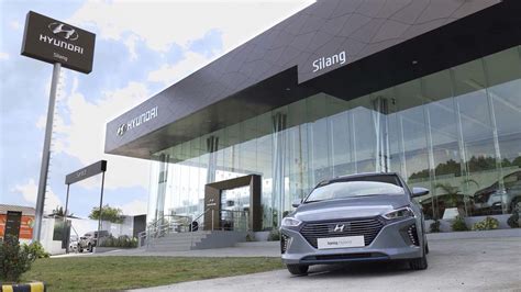 Hyundai Ph Officially Opens New Dealership In Silang Cavite