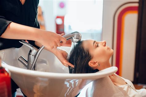 3 Hair Treatments You Should Only Get At A Salon Hairstyles
