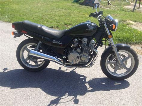 And this is the bike that started it all. Buy 1992 Honda Nighthawk 750 Black on 2040-motos