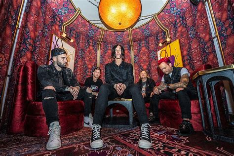 Sleeping With Sirens Book Summer Tour With Don Broco More