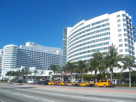 Linelogic Equips Fontainebleau Hotel In Miami Beach Florida