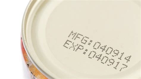 On the heels of the recent spinach scare (still looking for spinach alternatives?), businessweek explains the ins and outs of food expiration dates to the best before or best if used by date refers to a quality or flavor of the food. Expiration Dates You Should And Shouldn't Pay Attention To