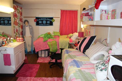 Traditional Single Room Decorated By A Resident Home Suites Dorm