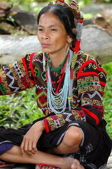 Tboli Woman At Lake Sebu Philippines Culture Philippines Dress Philippines People Filipino