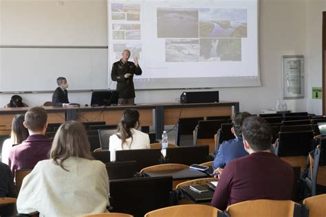 Dvids Images Setaf Af Leader Speaks With Vicenza University