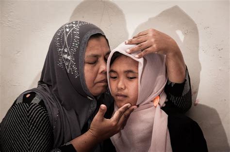 Mãe encontra menina tida como desaparecida 10 anos após tsunami Jovem Pan