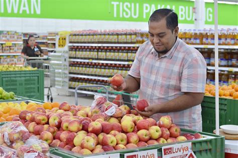 Agar ukuran kertas karton tersebut sesuai dengan bagian dalam kaleng, ukurlah diameter kaleng terlebih. Kempen Amboi Ambrosia Bersama Datuk Chef Wan Menggunakan ...