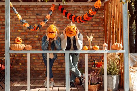Halloween Date Ideas Thatll Make Staying In A Treat