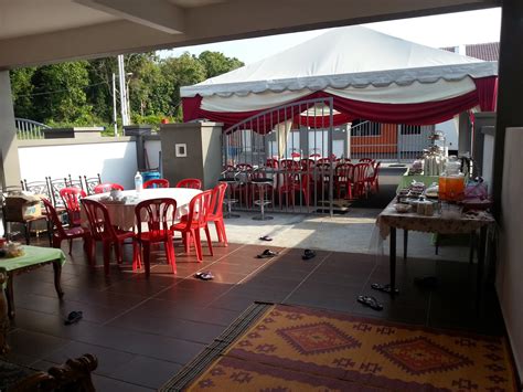 Hari raya idul fitri 2020 ini kita akan merasakan situasi yang berbeda. Doa Selamat dan Jamuan Hari Raya - Cik Azizah