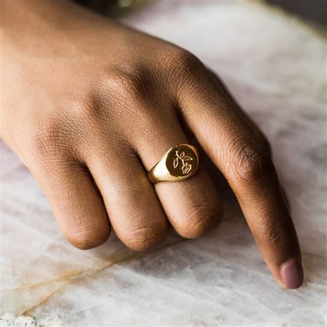 Rose Signet Ring In 2020 Promise Jewelry Signet Ring Signet Rings Women
