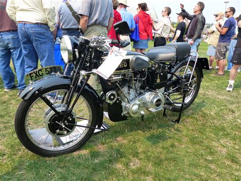Oldmotodude 1939 Vincent Hrd Series A Rapide British Category Award