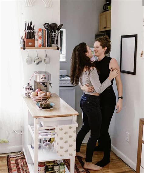Ladylover Lesbian Love Trending Topics Cute Couples Standing Desk Blog Tumblr Pure