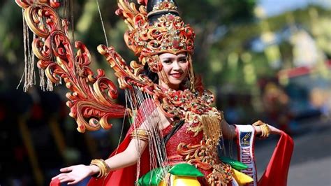 banyuwangi ethno carnival hadirkan nuansa kejayaan blambangan