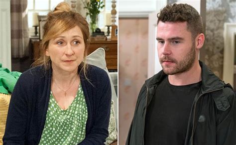 emmerdale spoilers laurel thomas and aaron dingle have a touching heart to heart over ashley