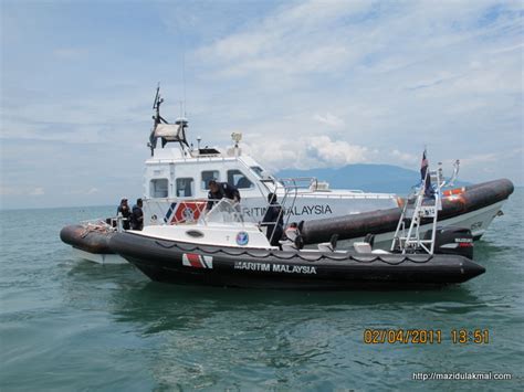 Agensi penguatkuasaan maritim malaysia, putrajaya, wilayah persekutuan, malaysia. BERSAMA MAZIDUL: Minyak Cap Kapak