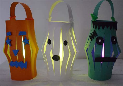 Craft Corner: Halloween Paper Lanterns | Suburban Mum