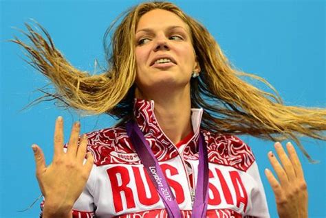 Julia Efimova E Vladimir Morozov Sono Due Missili Ai Campionati Russi