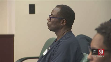 Man Accused Of Shooting Thief At Walmart Wants New Attorney Stand Your Ground Defense Wftv