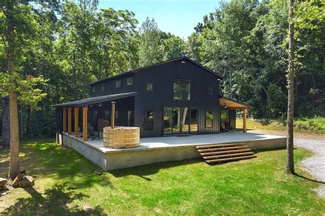 Ozark Mountain Pad Shows Off Bespoke Barndominium With A Ton To Love