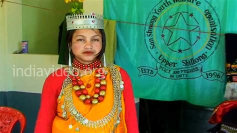 Sisters Of India Traditional Khasi Dress Called Jainsem Giving The Body A Cylindrical Shape