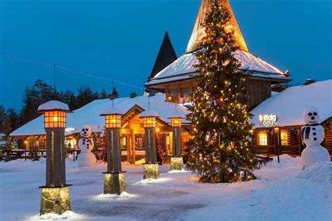 20 Best Places To Go For Christmas For Families Or Solo Travelers