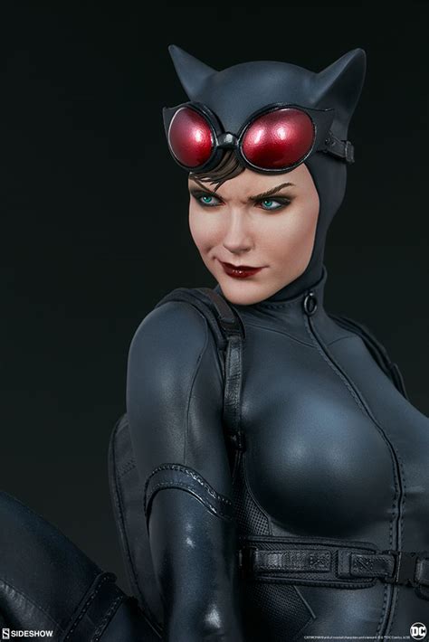 Sideshow Catwoman Premium Format Figure