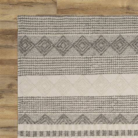 The farmhouse rugs come in various materials from soft wool to nubby natural fibers. Laurel Foundry Modern Farmhouse Billie Hand-Tufted Grey ...