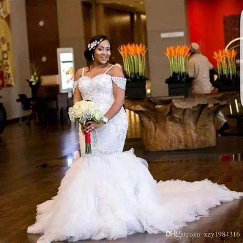 African Plus Size Wedding Dresses Spaghetti Straps Lace Appliques