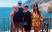 Flavio Briatore presents his "extended family" for the first time