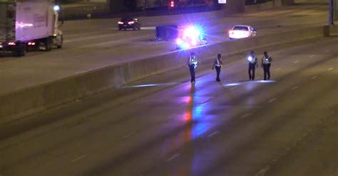 Vehicle Struck By Bullet On Dan Ryan Expressway Cbs Chicago