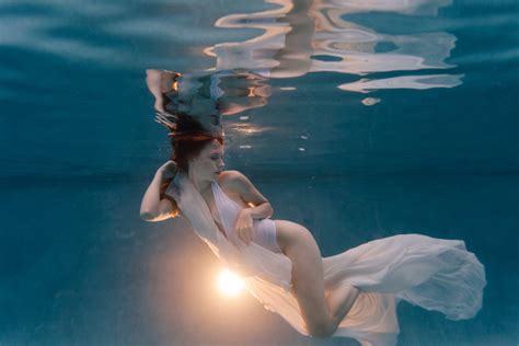 Phoenix Underwater Fashion Photography Astrid Alyssa Campbell