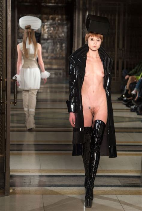 Fashion Catwalk Nude