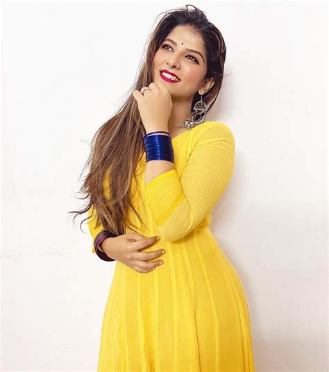 Aswathy S Nair In Yellow Dress Hot And Sexy Photoshoot Very Beautiful And Cute Stills Photos