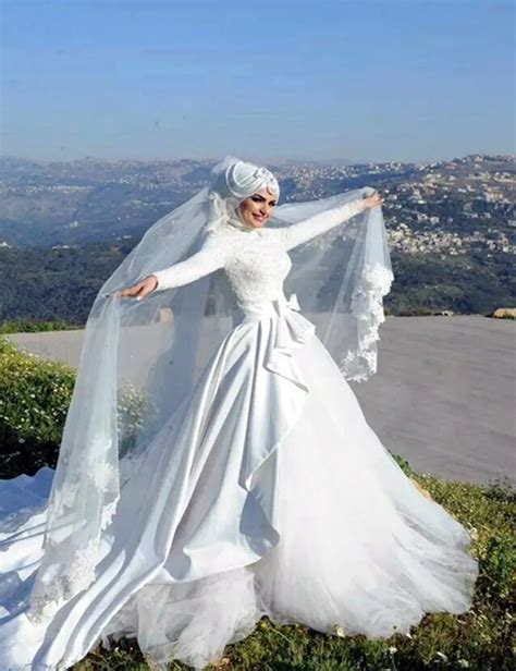 Elegant Islamic Wedding Dresses Ball Gown Full Sleeve With Hijab Arab