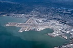 Aerial photograph of San Francisco International Airport [5472 x 3648 ...