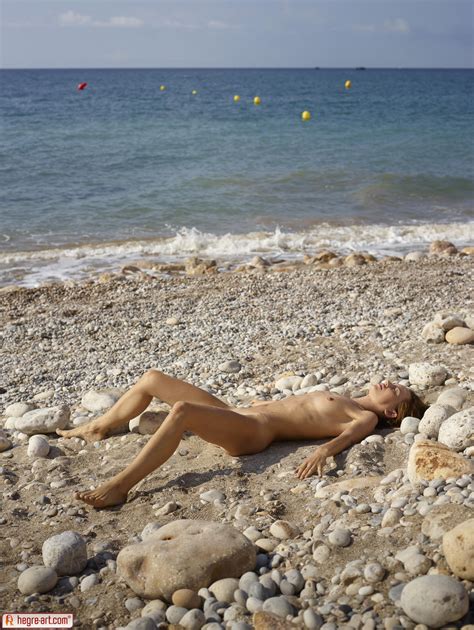 Hegre Art Nude Marcelina In Sexy Sandy 16 Photos
