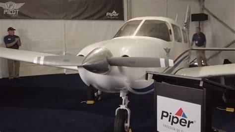 Piper Aircraft Launches New Pilot 100100i Training Aircraft The