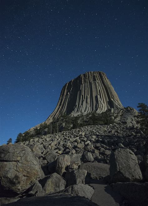 Devils Tower Wyoming Usa Under Night Sky An Astounding Flickr