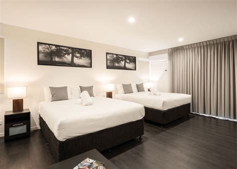 Studio With Double Beds Ascot Budget Inn And Residences Brisbane