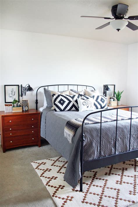 Easy and affordable bedroom makeover ideas ways to turn your master bedroom into a stylish sleeper's paradise that can be done in a weekend. Master Bedroom Makeover