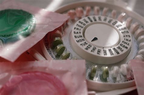 Does Birth Control Stop Ovulation